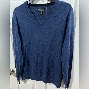 Club Room Men's Navy V-Neck wool Sweater